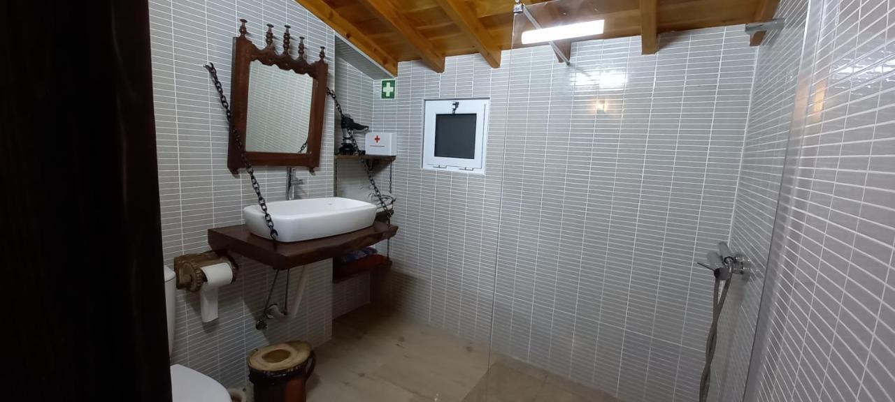 Casa Da Bisa - Santa Maria - Acores Santa Bárbara エクステリア 写真
